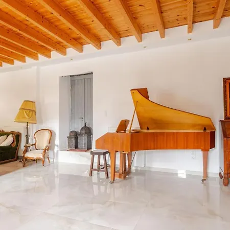 Traditional Luxury Villa Retreat In Pidasos Villa Pidasos