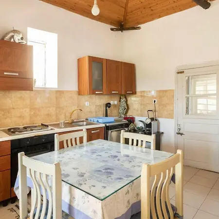 Вилла Serenity Retreat In Pidasos