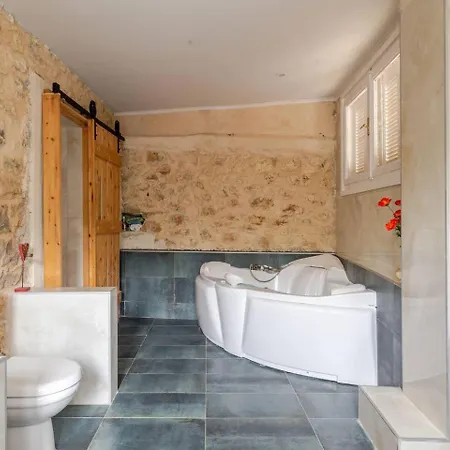 Traditional Luxury Villa Retreat In Pidasos * Pidasos