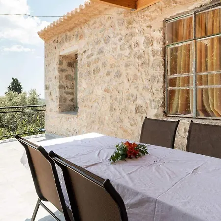Traditional Luxury Villa Retreat In Pidasos