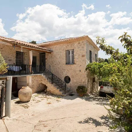 Serenity Retreat In 빌라