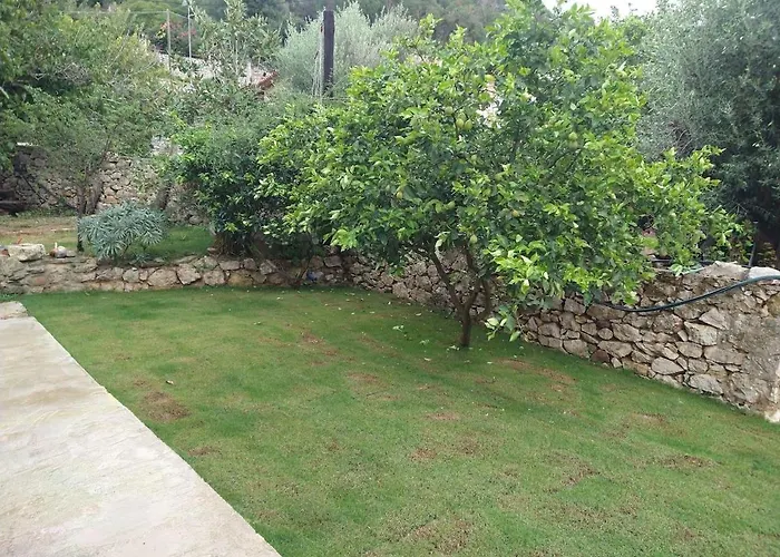 Traditional Luxury Retreat In Βίλα