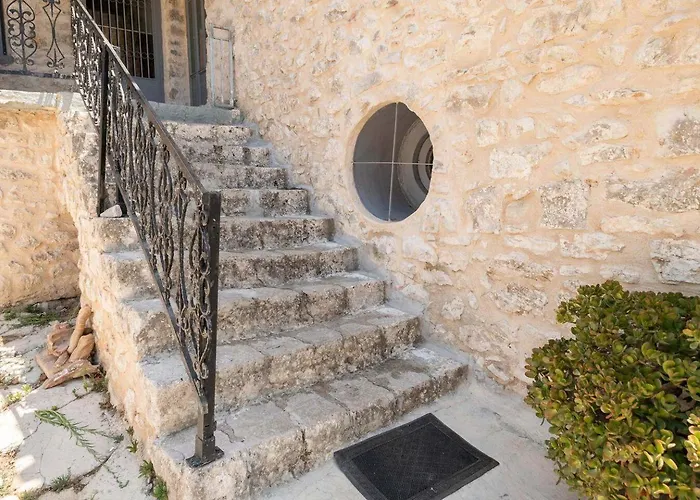 Traditional Luxury Retreat In 빌라 *