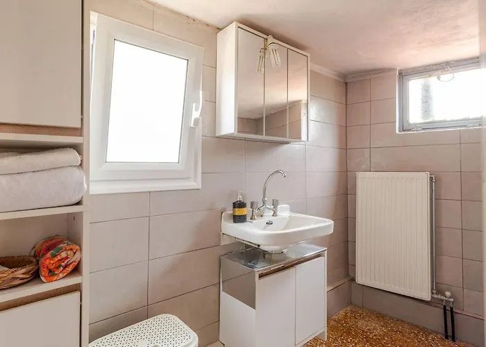 Traditional Luxury Retreat In 빌라 *