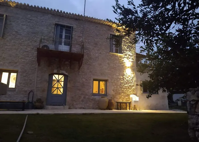 Вилла Serenity Villa Retreat In Pidasos *