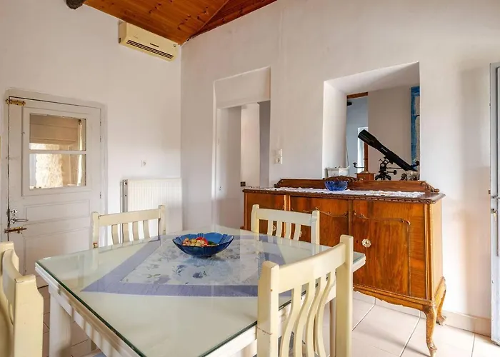 Serenity Villa Retreat In Pidasos *