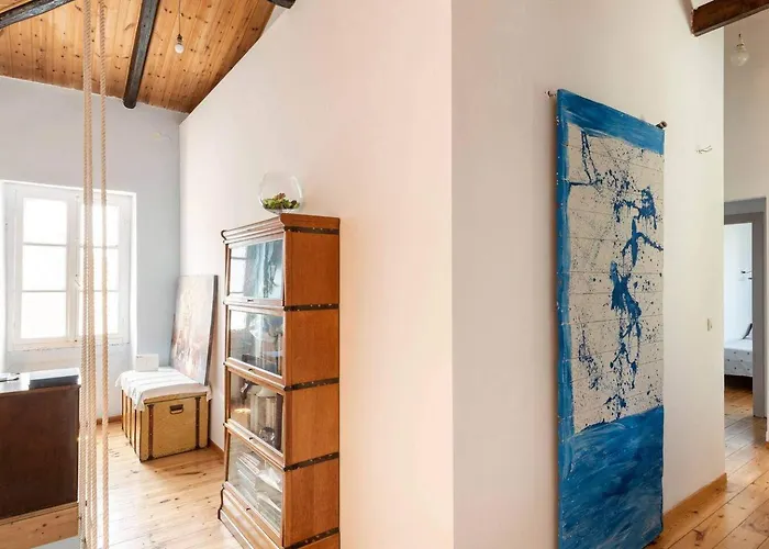 Traditional Luxury Retreat In