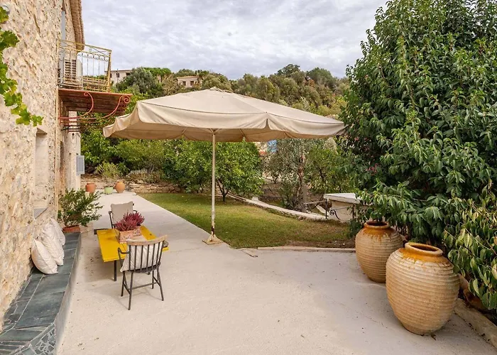 Traditional Luxury Retreat In Βίλα *